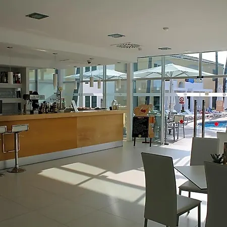 Club Cales De Ponent فندق ثيوداديلا